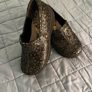 Grey’s Anatomy Floral Softwalk Nursing Shoes Womens 7.5 Wide